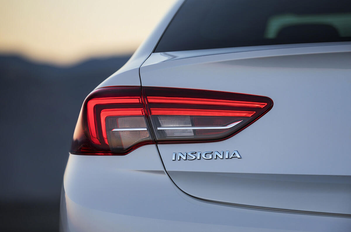 2017 Vauxhall Insignia Grand Sport officially revealed