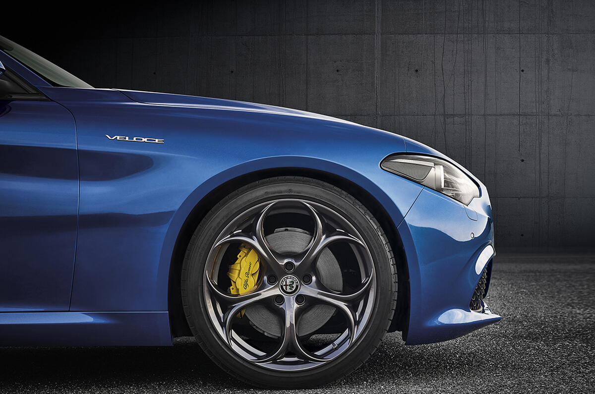 Alfa Romeo Giulia Veloce heading for Paris motor show