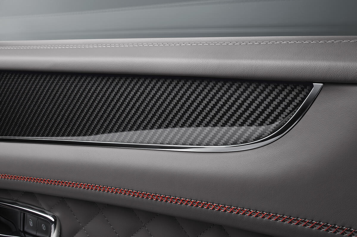 Bentley Bentayga V8 revealed with 542bhp