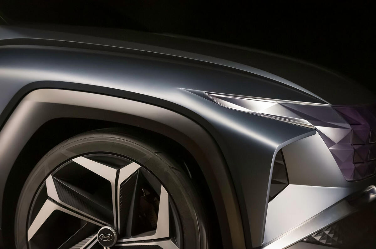 Hyundai Concept T Plug-In Hybrid