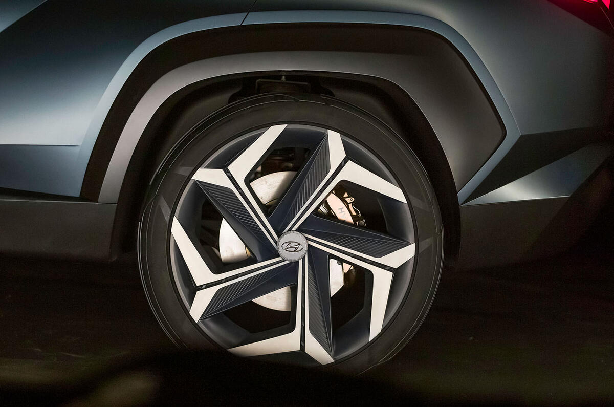 Hyundai Concept T Plug-In Hybrid