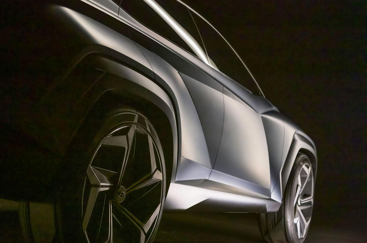 Hyundai Concept T Plug-In Hybrid