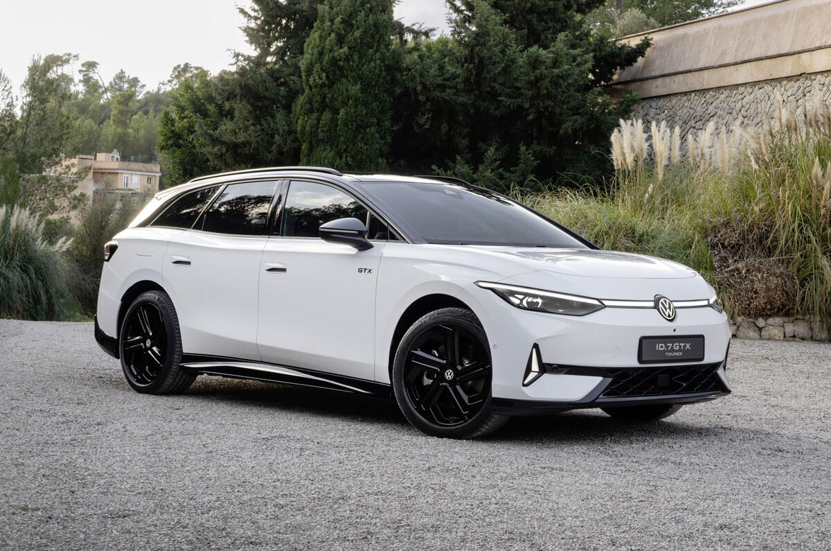 Volkswagen ID 7 GTX Tourer front quarter Volkswagen ID 7 GTX Tourer front quarter