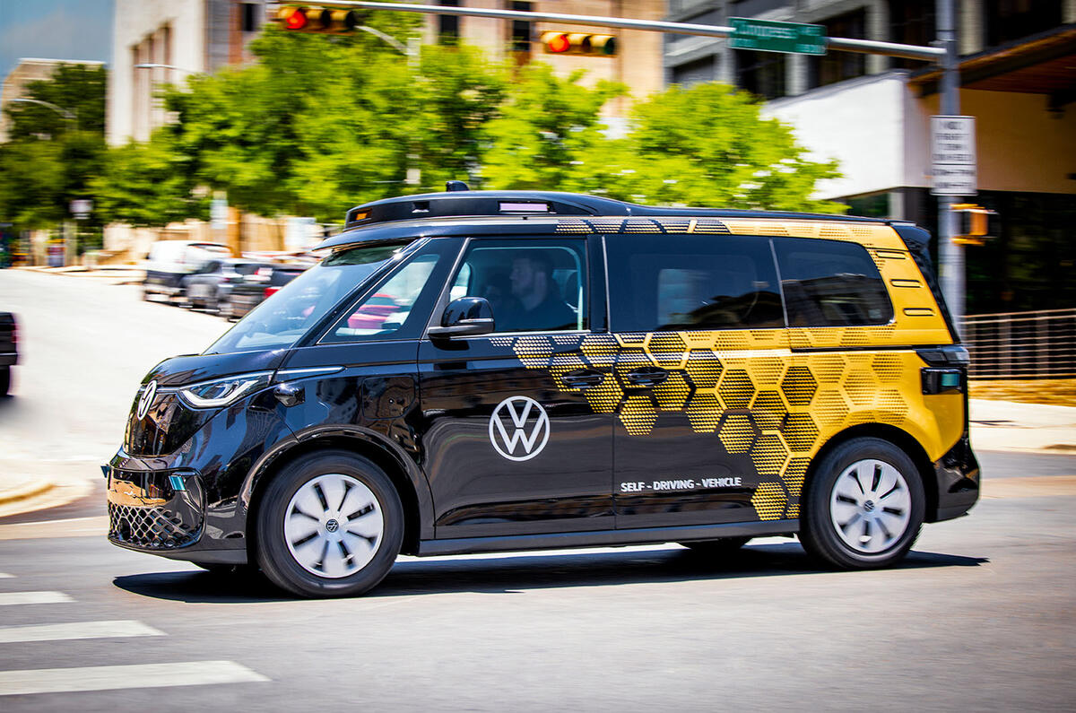Volkswagen ID Buzz AD front quarter tracking