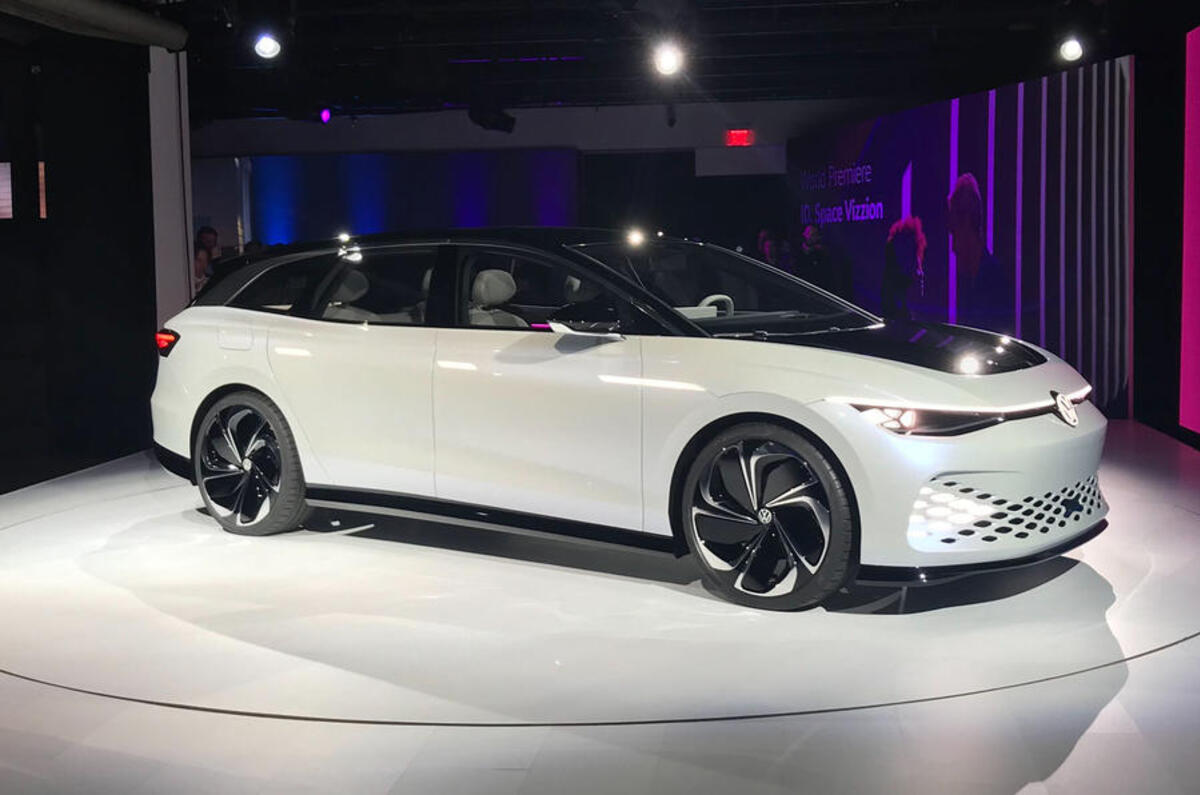 Volkswagen ID Space Vizzion - static front