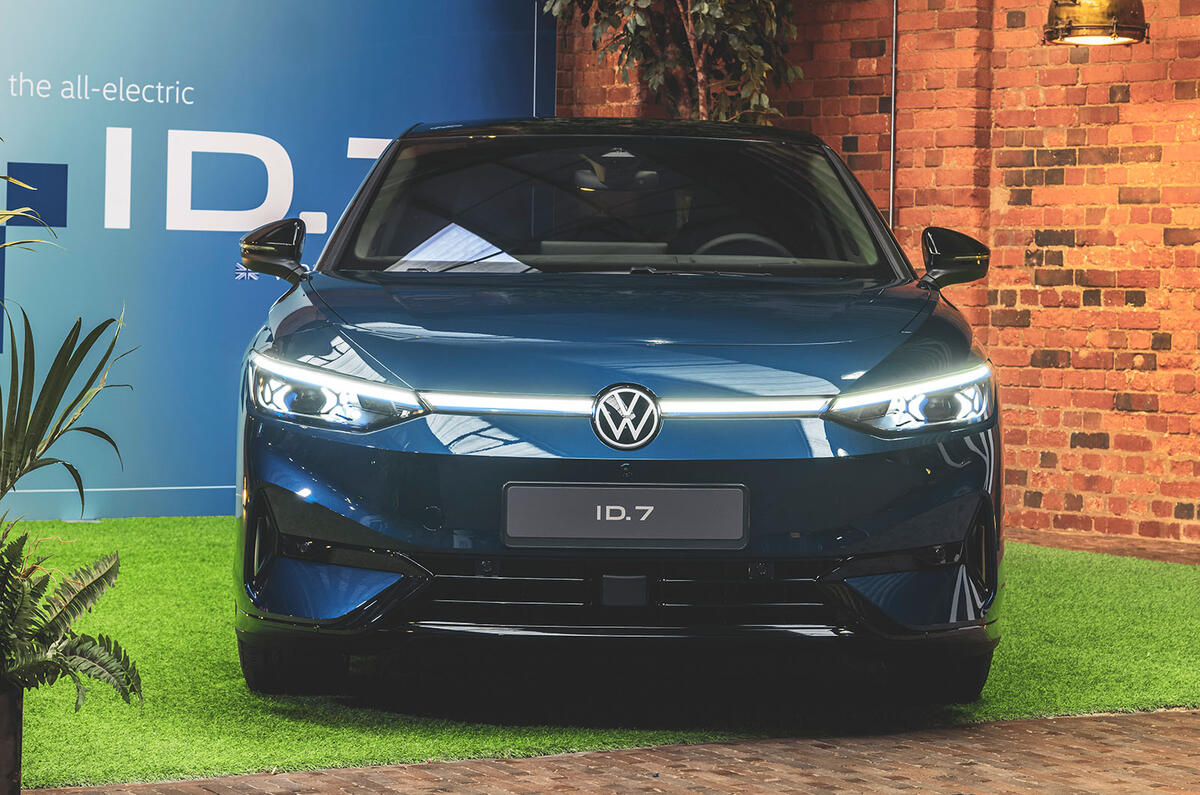 Volkswagen ID 7 front studio