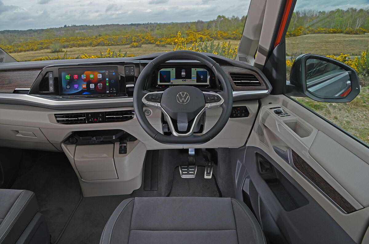 Volkswagen multivan interior Volkswagen multivan interior