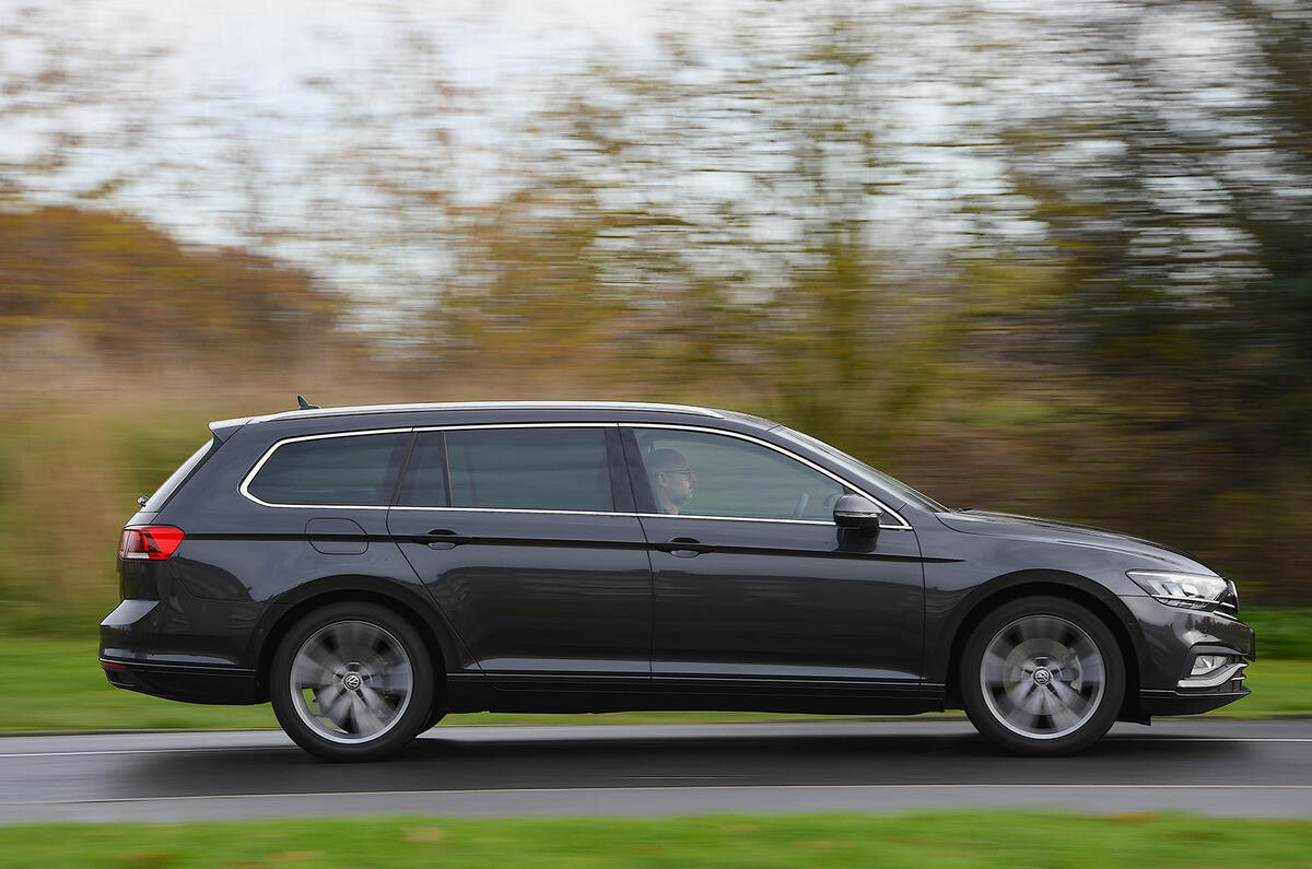 Volkswagen Passat estate side Volkswagen Passat estate side