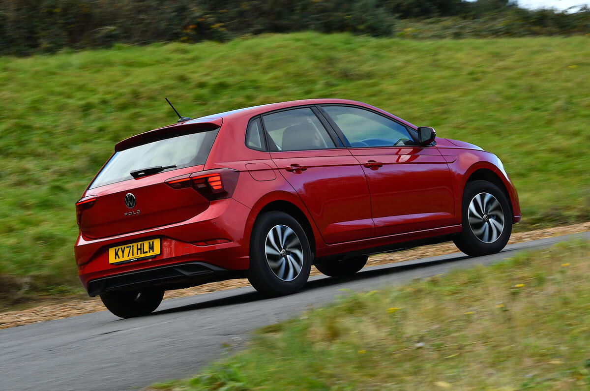 Volkswagen Polo 2022 rear quarter tracking