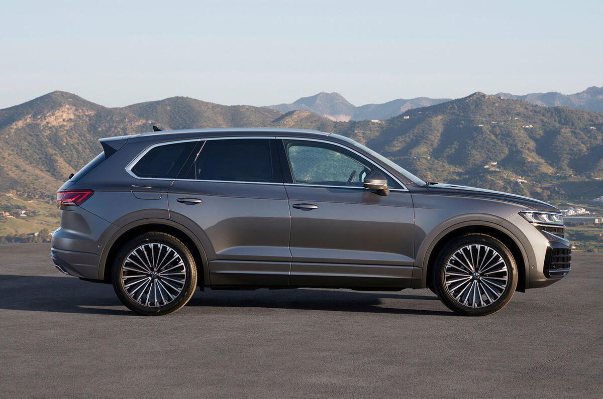 Volkswagen Touareg elegance side Volkswagen Touareg elegance side