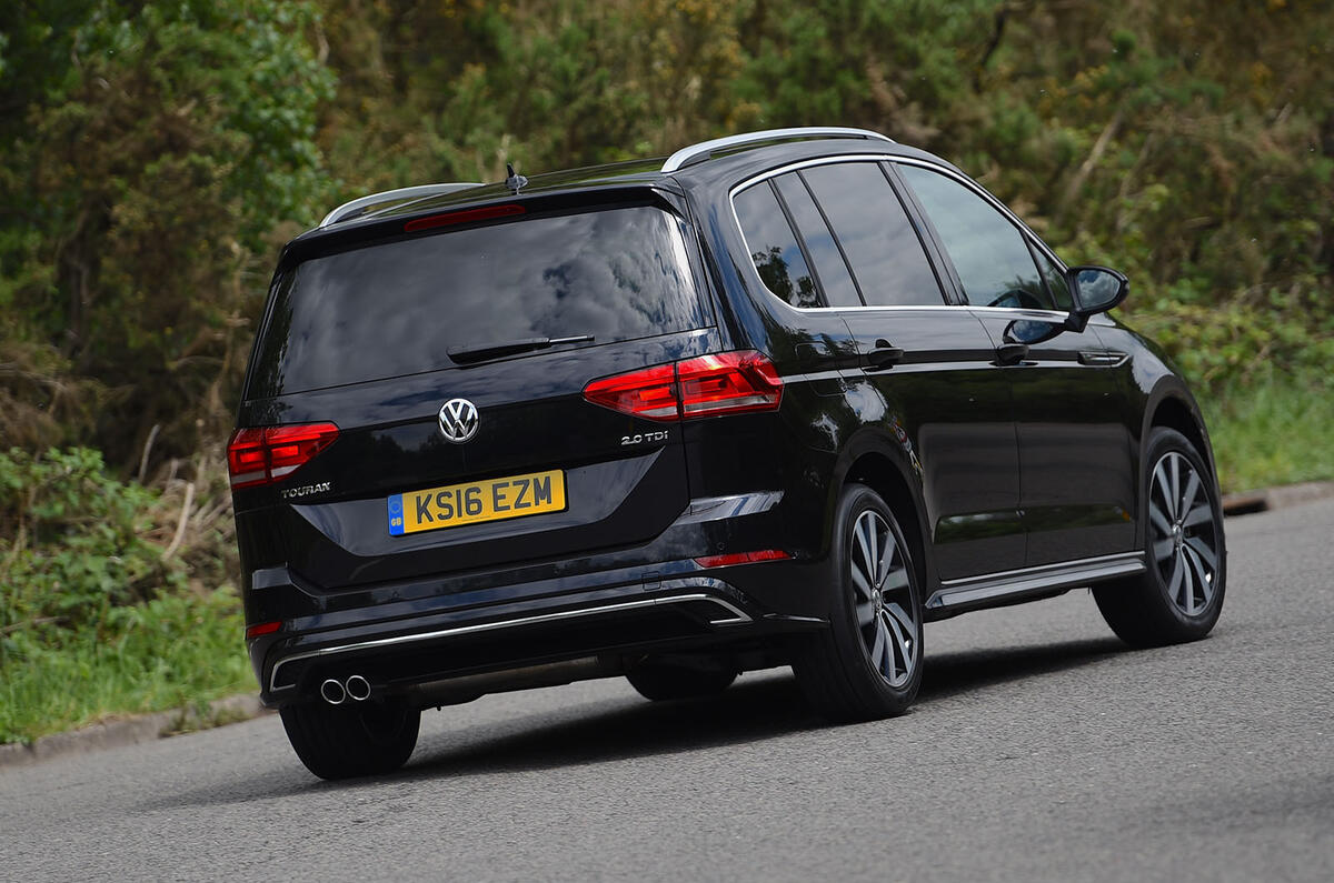 Volkswagen Touran rear three quarter Volkswagen Touran rear three quarter