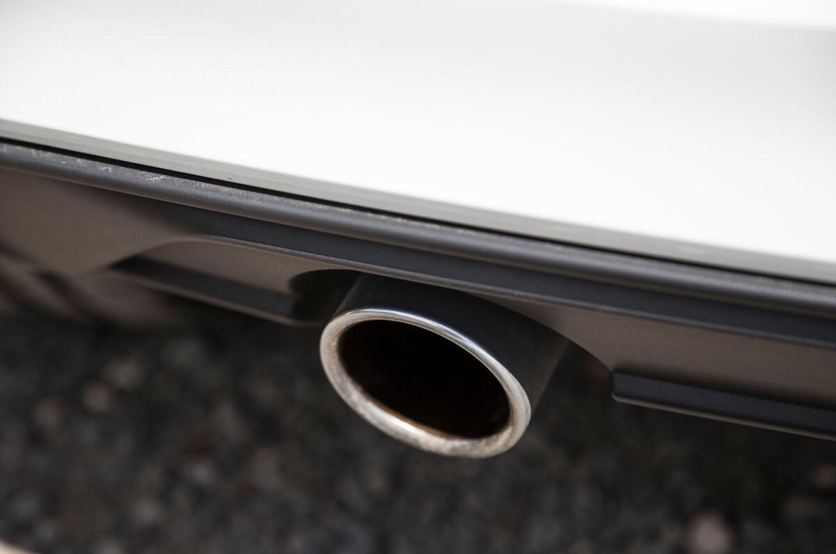 Volkswagen Up GTI 2018 exhaust Volkswagen Up GTI 2018 exhaust