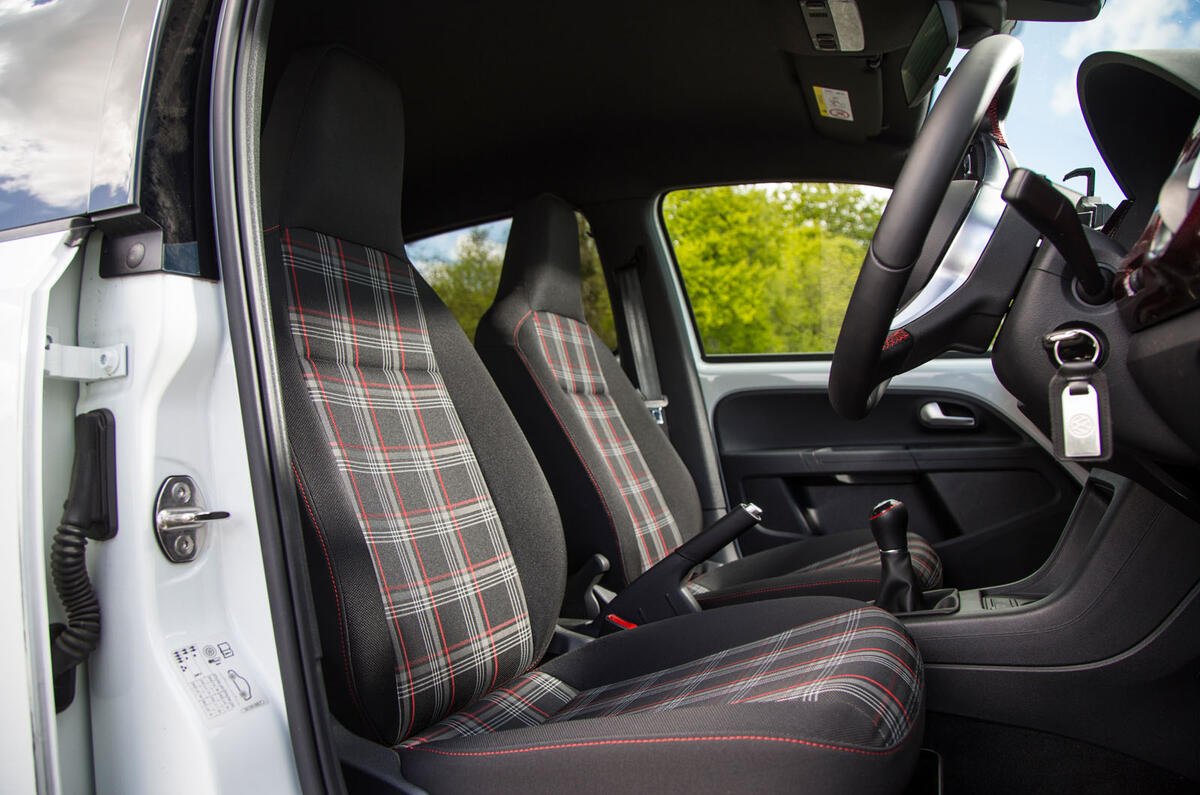 Volkswagen Up GTI 2018 front seats Volkswagen Up GTI 2018 front seats