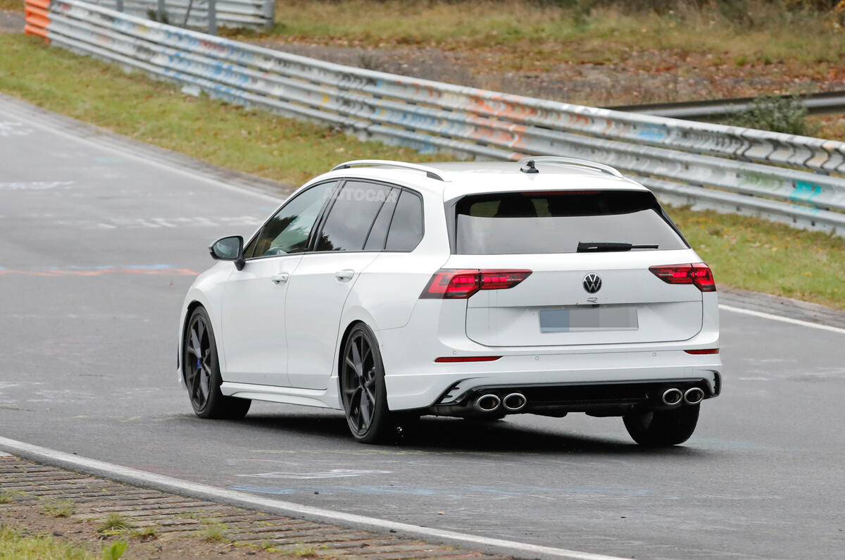 Volkswagen Golf R rear 2
