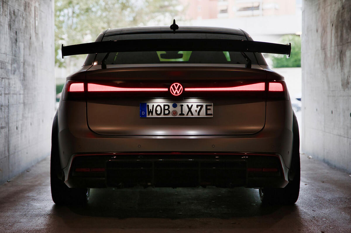 Volkswagen ID.X rear dark Volkswagen ID.X rear dark