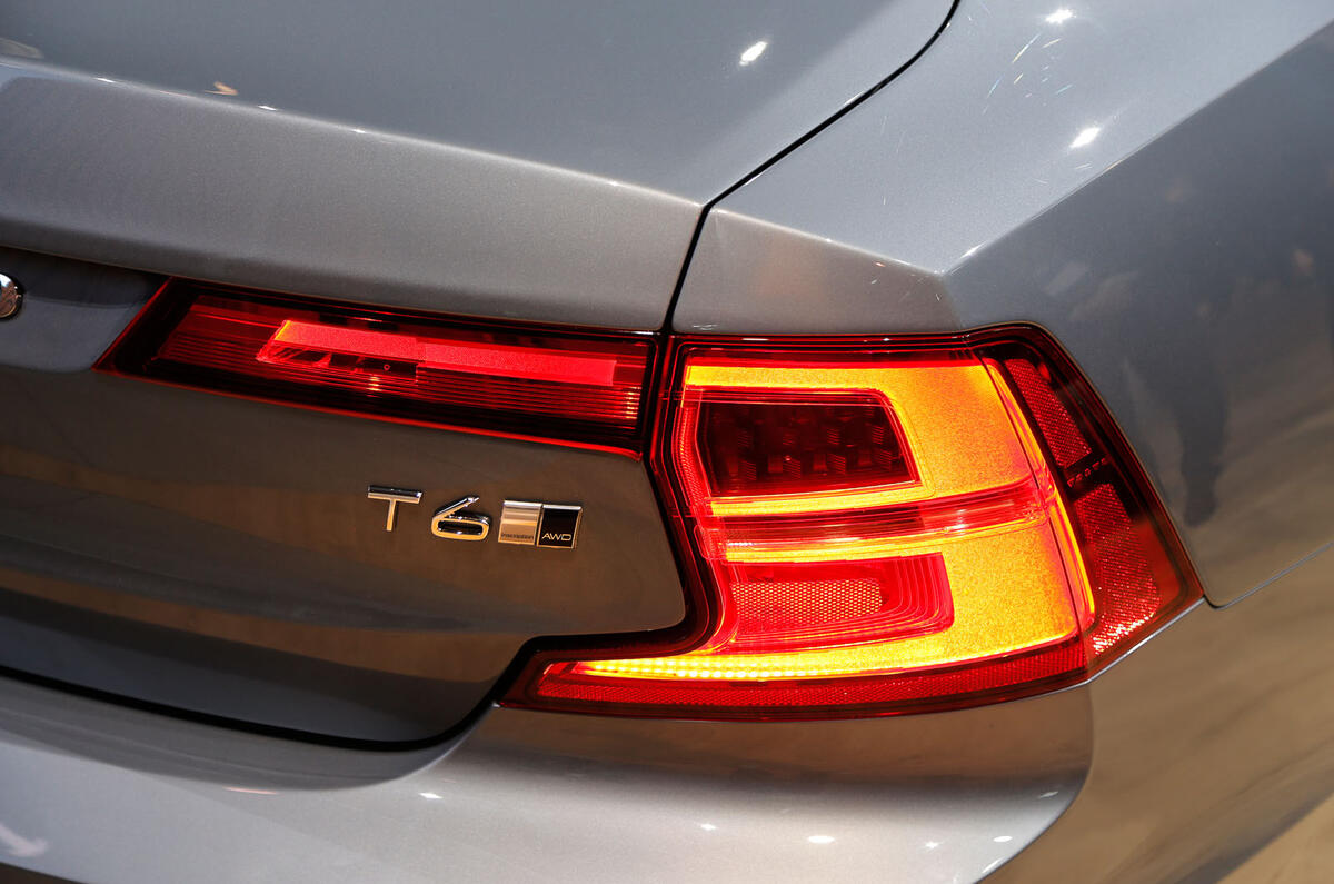 Volvo S90