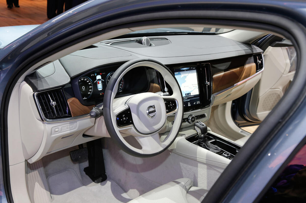 Volvo S90