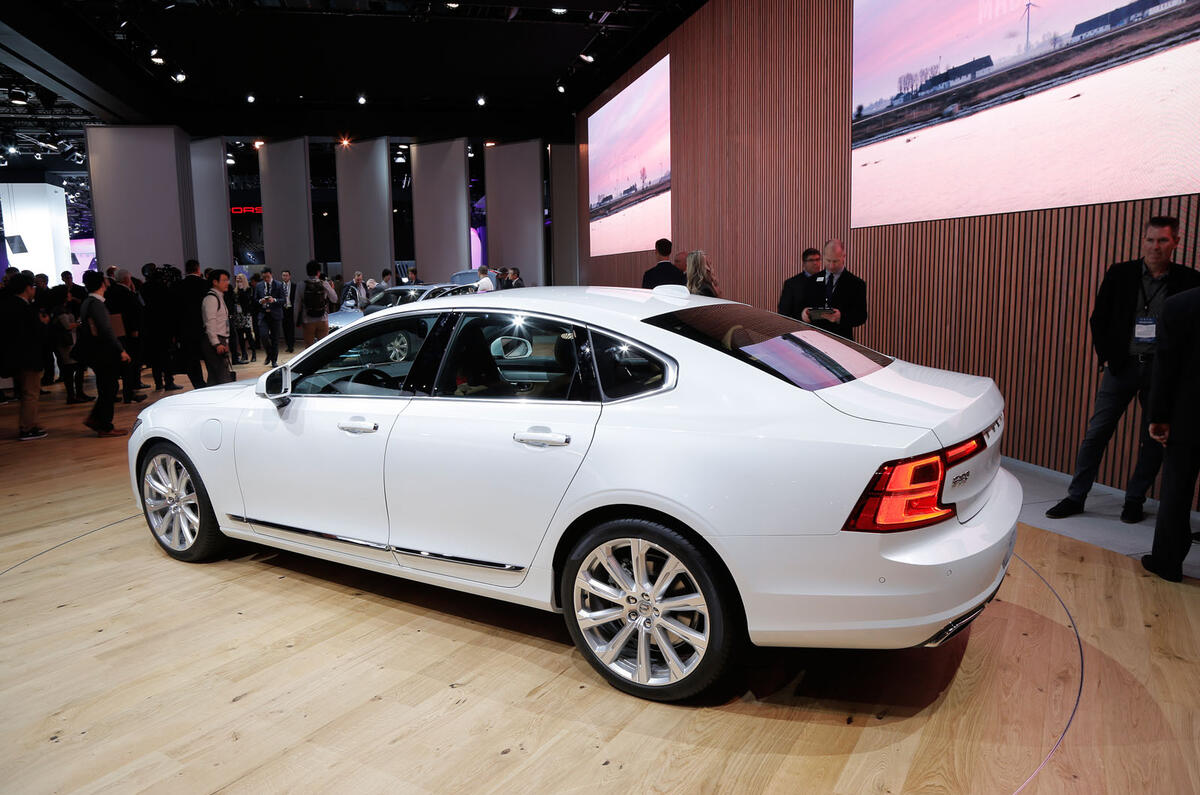Volvo S90
