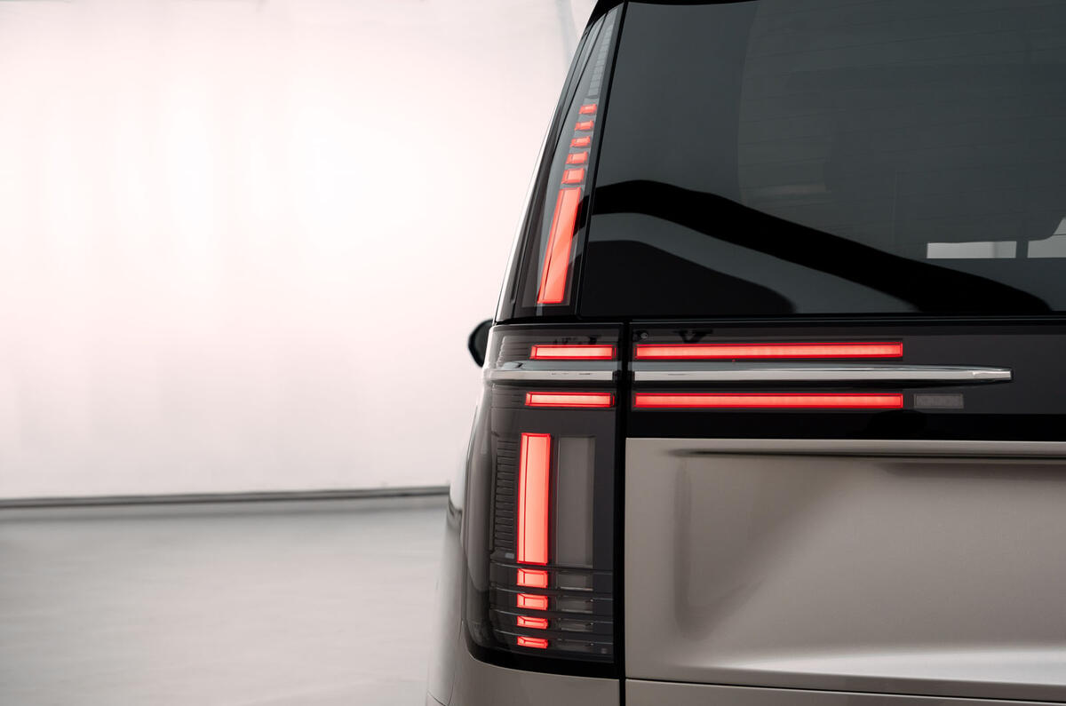 Volvo EM90 rear light Volvo EM90 rear light