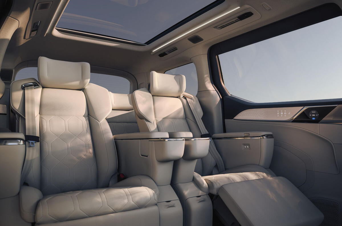 Volvo EM90 rear seats Volvo EM90 rear seats