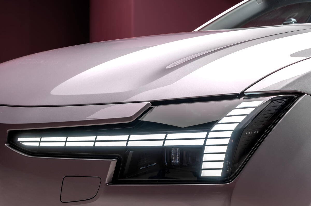 Volvo ES90 studio headlight Volvo ES90 studio headlight