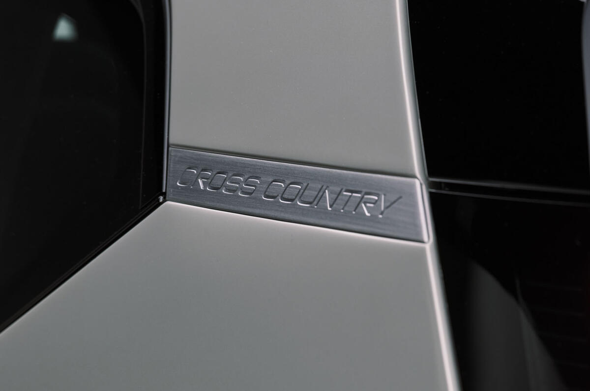 Volvo EX60 Cross Country badge