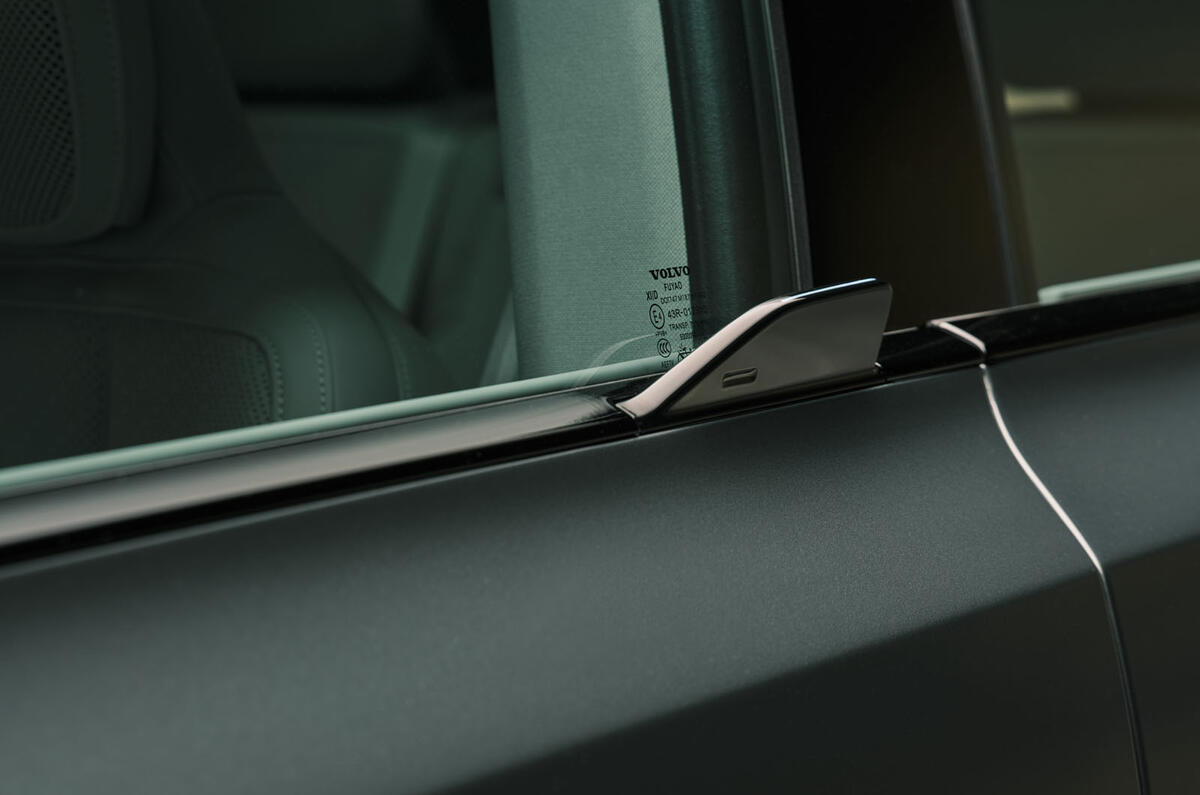 Volvo EX60 door release