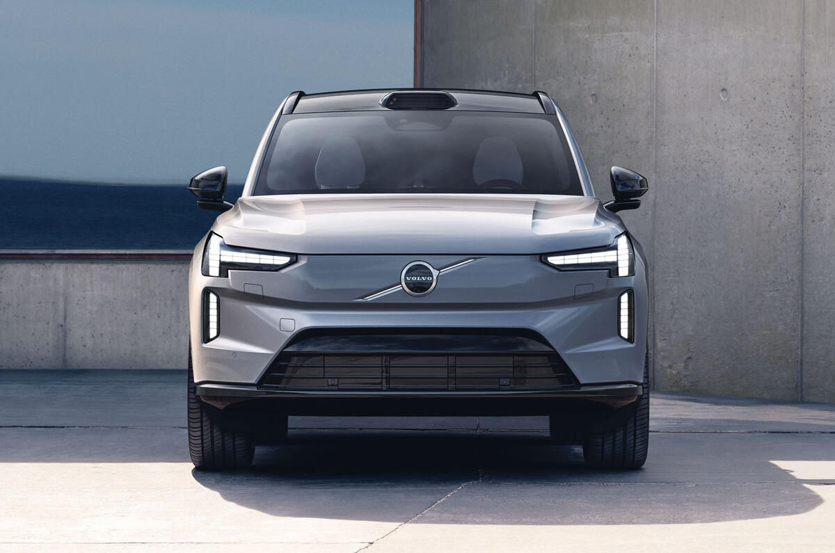 Volvo EX90 2024 front static