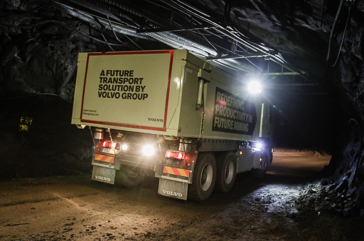 Car Transport Reviews >> Volvo tests self-driving truck in an underground mine ... Car Transport Reviews >> Volvo tests self-driving truck in an underground mine ...