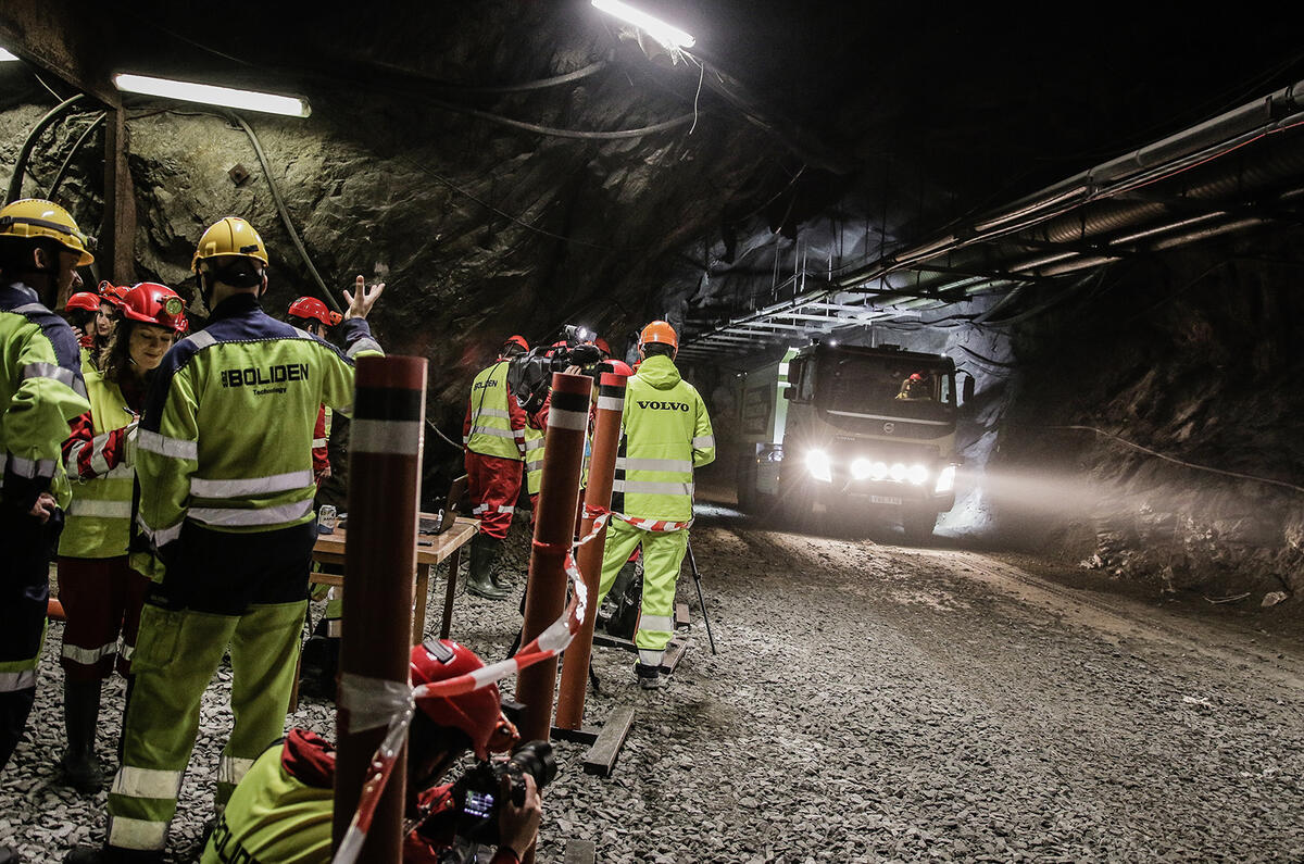 Volvo FMX self-driving truck
