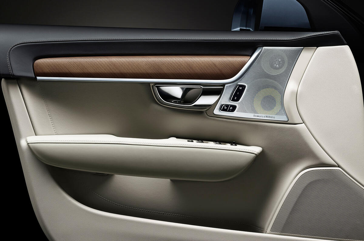 Volvo S90 interior door