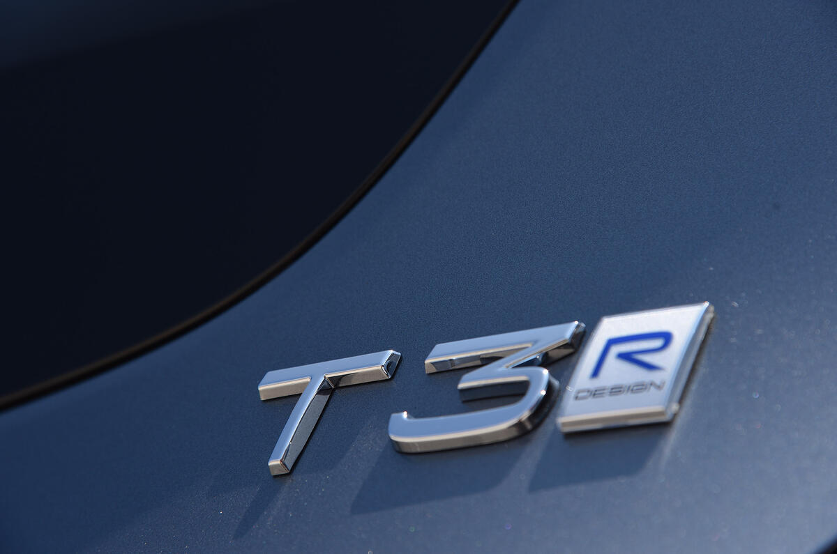 2016 Volvo V40 T3 R-Design review review | Autocar