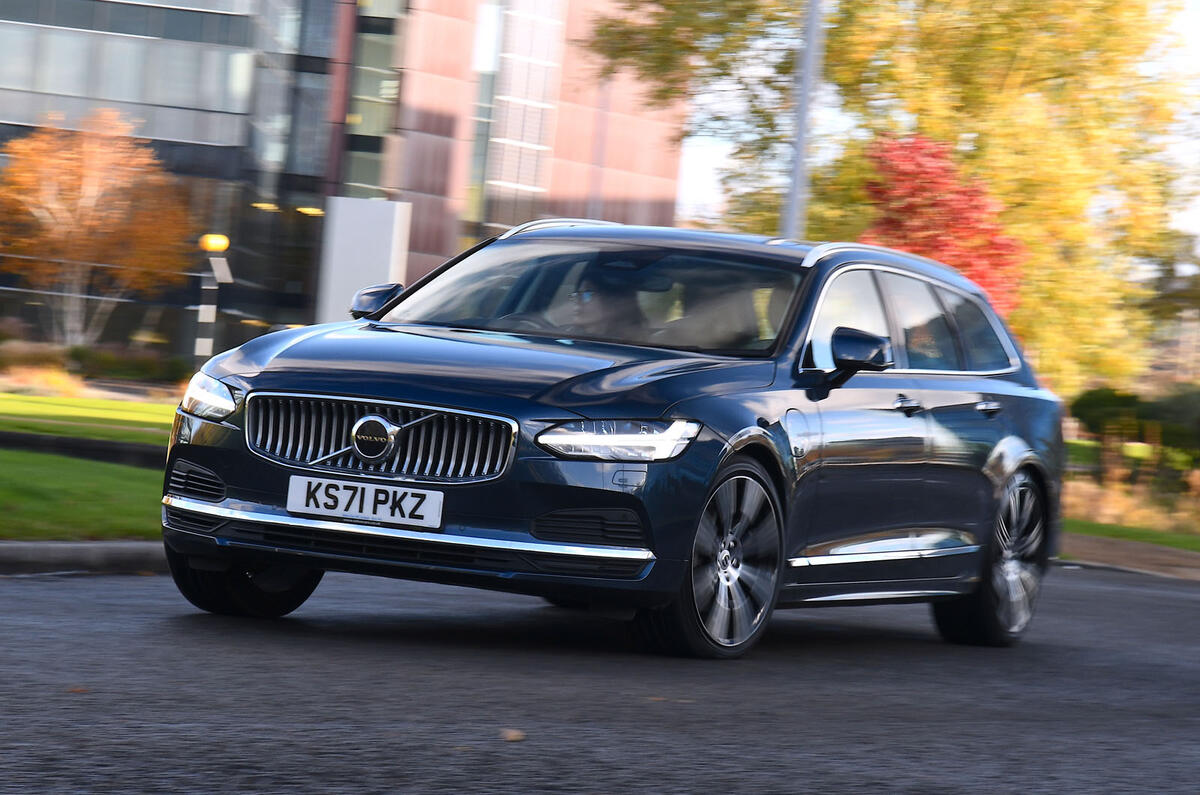 Volvo V90 front quarter tracking Volvo V90 front quarter tracking