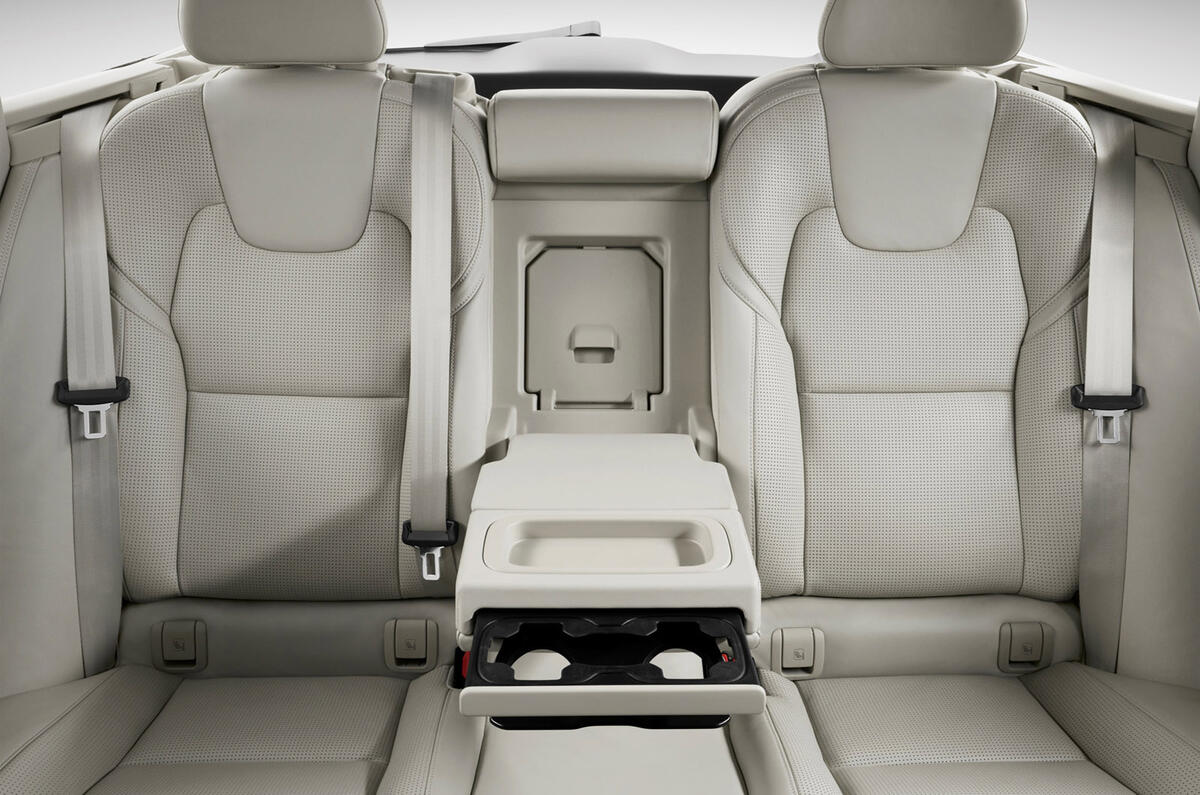 2016 Volvo V90