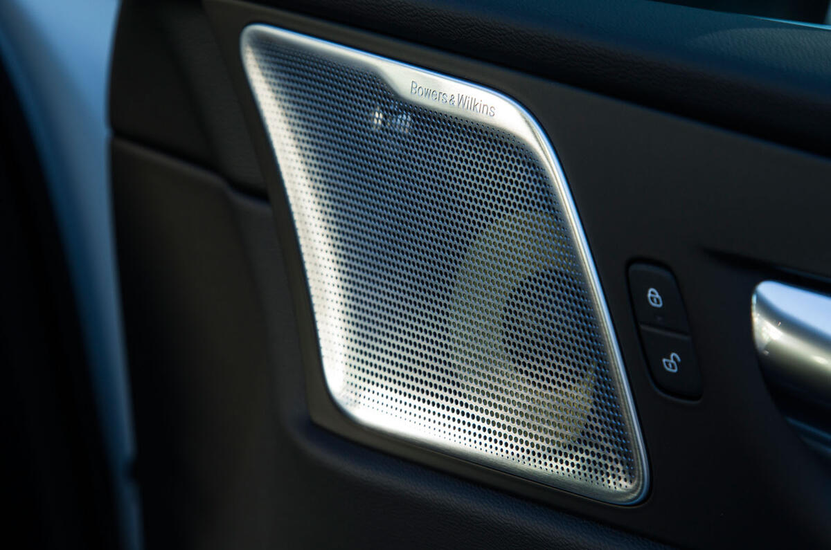 2017 Volvo XC60 set to take on Jaguar F-Pace