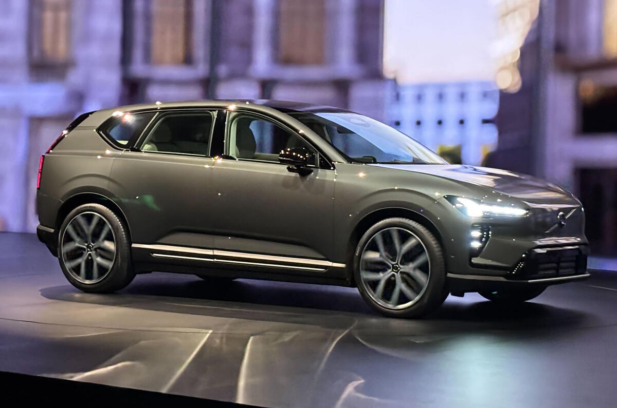 Volvo EX60 static front 3:4