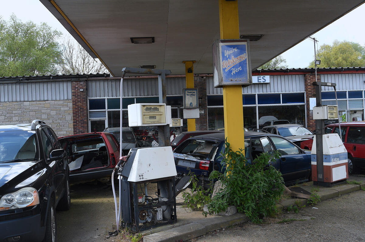 VOlvo Scrap yard fuel stop VOlvo Scrap yard fuel stop