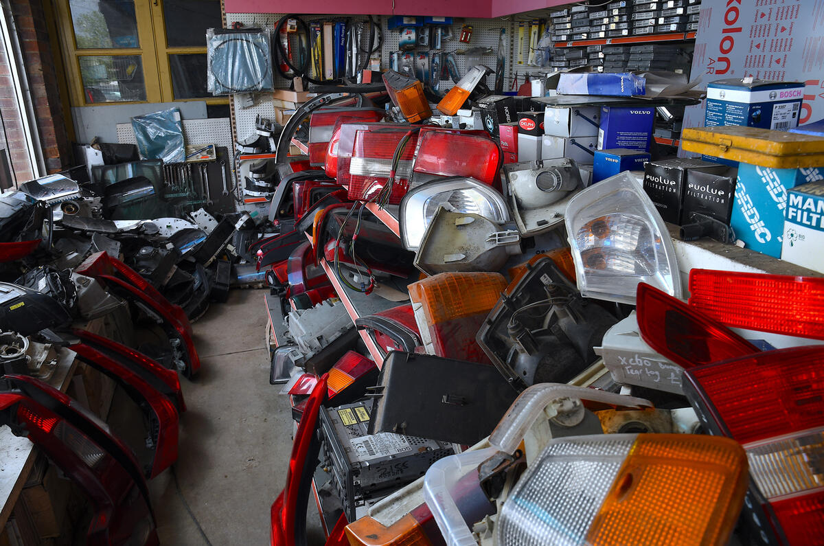 Volvo Scrap yard lights Volvo Scrap yard lights