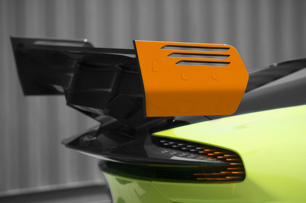 Aston Martin unveils hardcore Vulcan AMR Pro