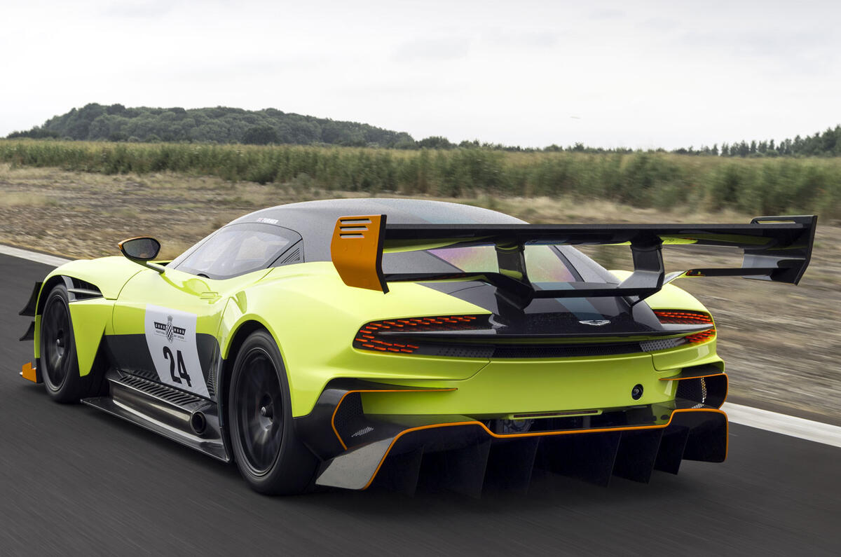 Aston Martin unveils hardcore Vulcan AMR Pro