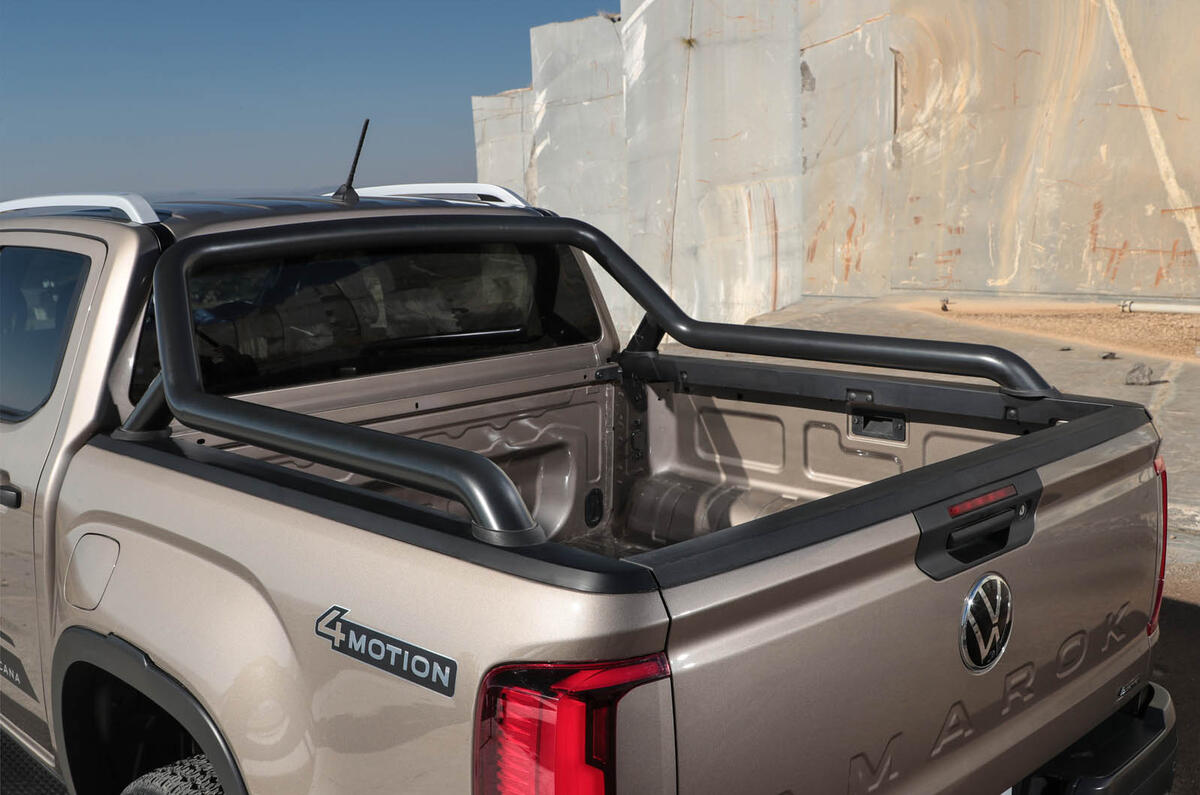 VW Amarok 2022 rear bed VW Amarok 2022 rear bed
