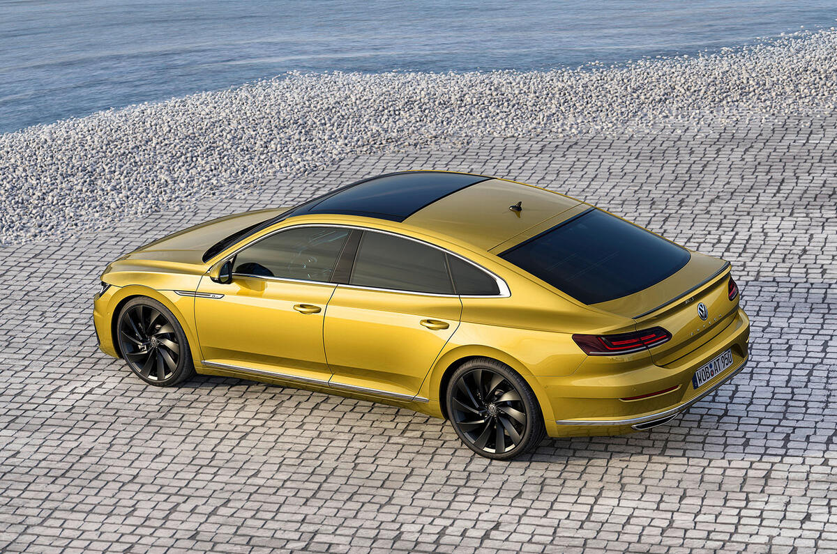 2017 Volkswagen Arteon makes public debut