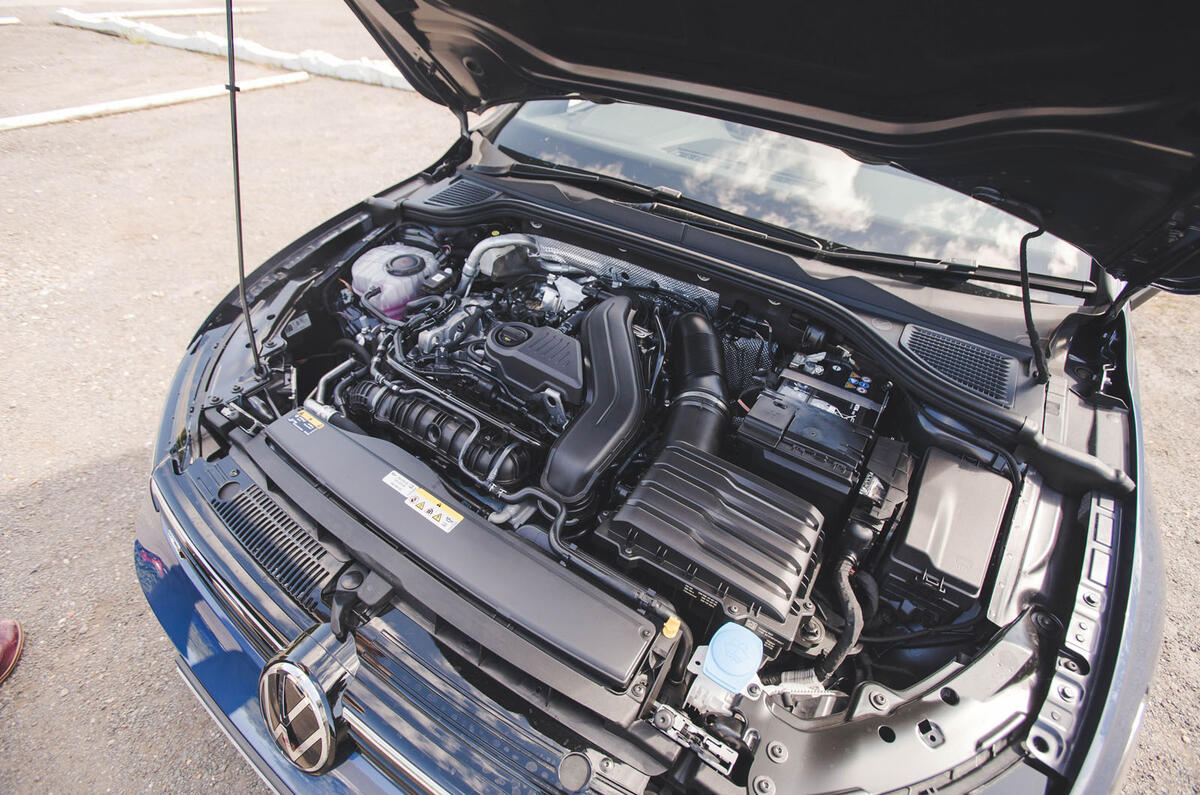 vw golf peugeot 308 toyota corolla triple test jh 2024 85