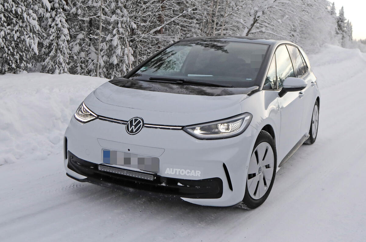 VW ID3 2023 facelift front 3 4 2 1