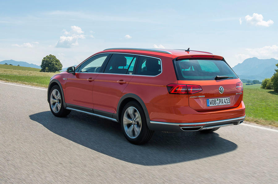 Volkswagen reveals the second generation of its high-riding Passat ...