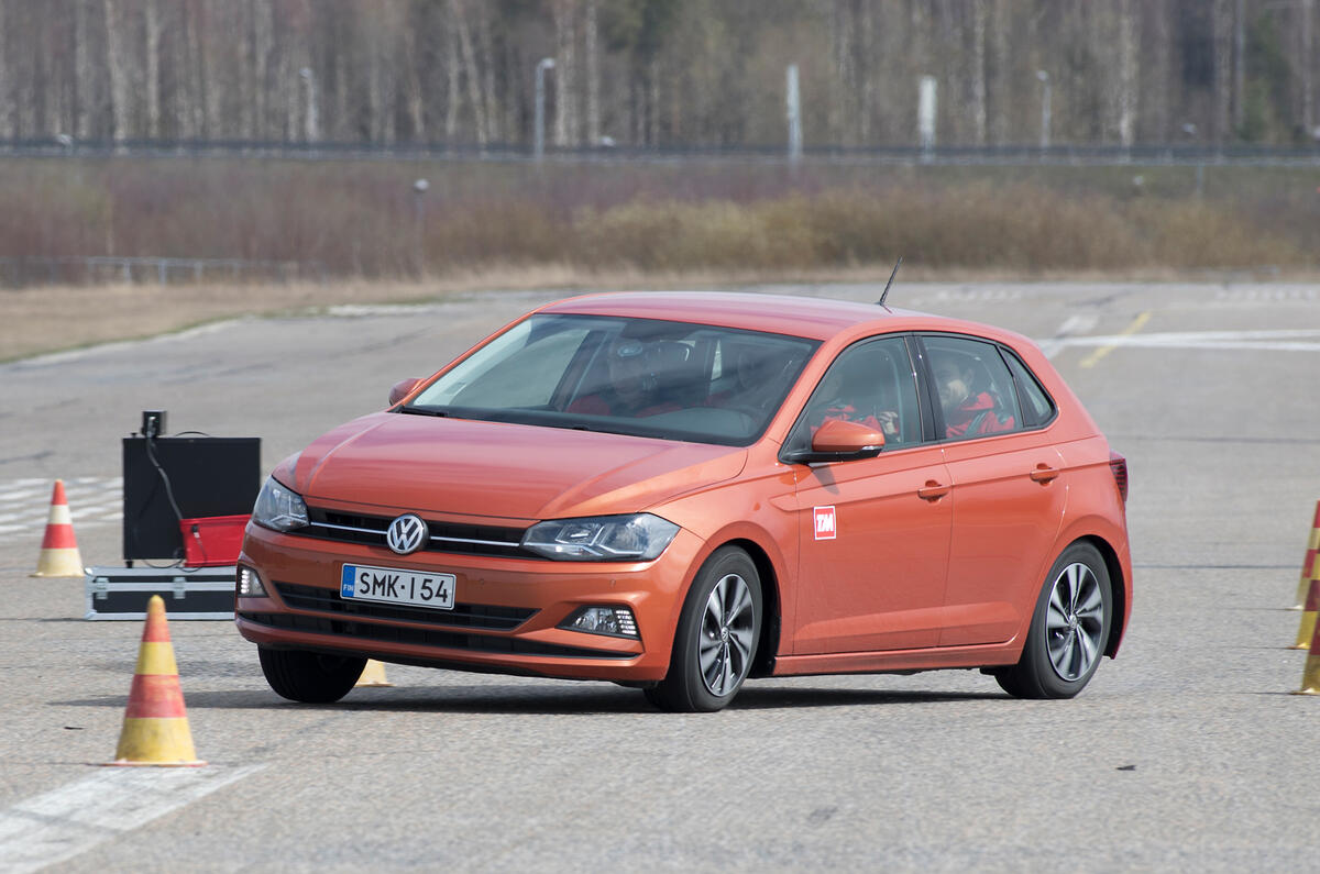 Seat and VW seatbelt issue could leave rear passenger unbuckled