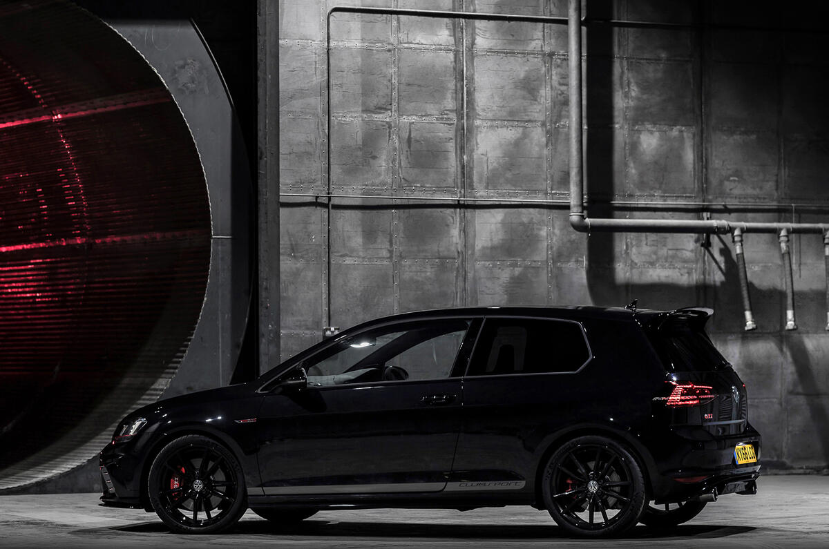 Volkswagen Golf GTI Clubsport S smashes own Nurburgring record