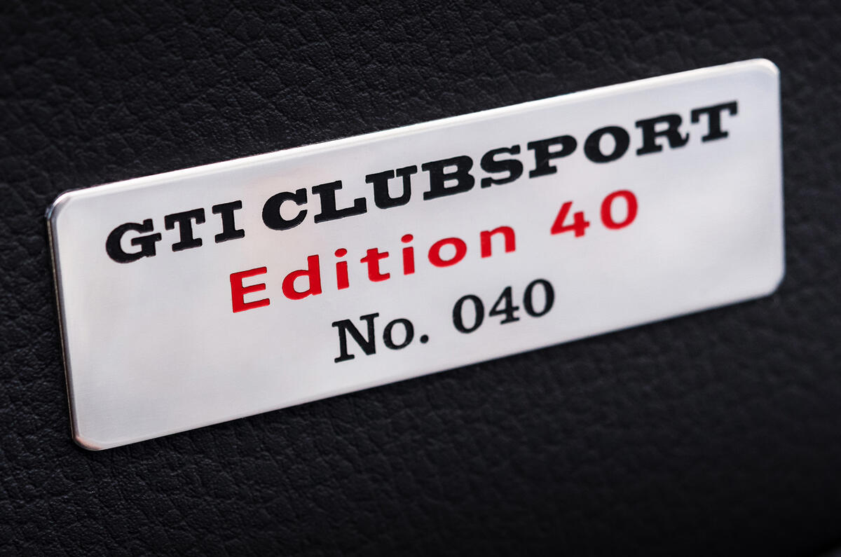 Volkswagen Golf GTI Clubsport S smashes own Nurburgring record