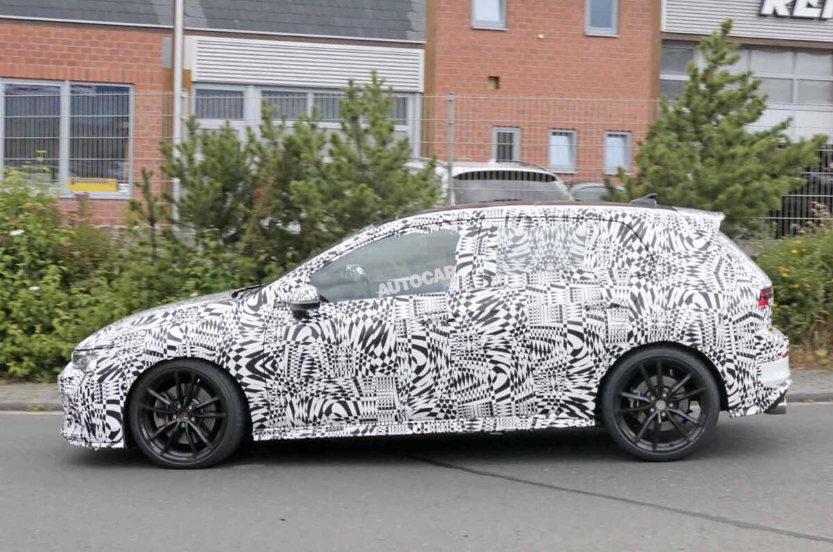 VW Golf GTI Mk8 spied VW Golf GTI Mk8 spied