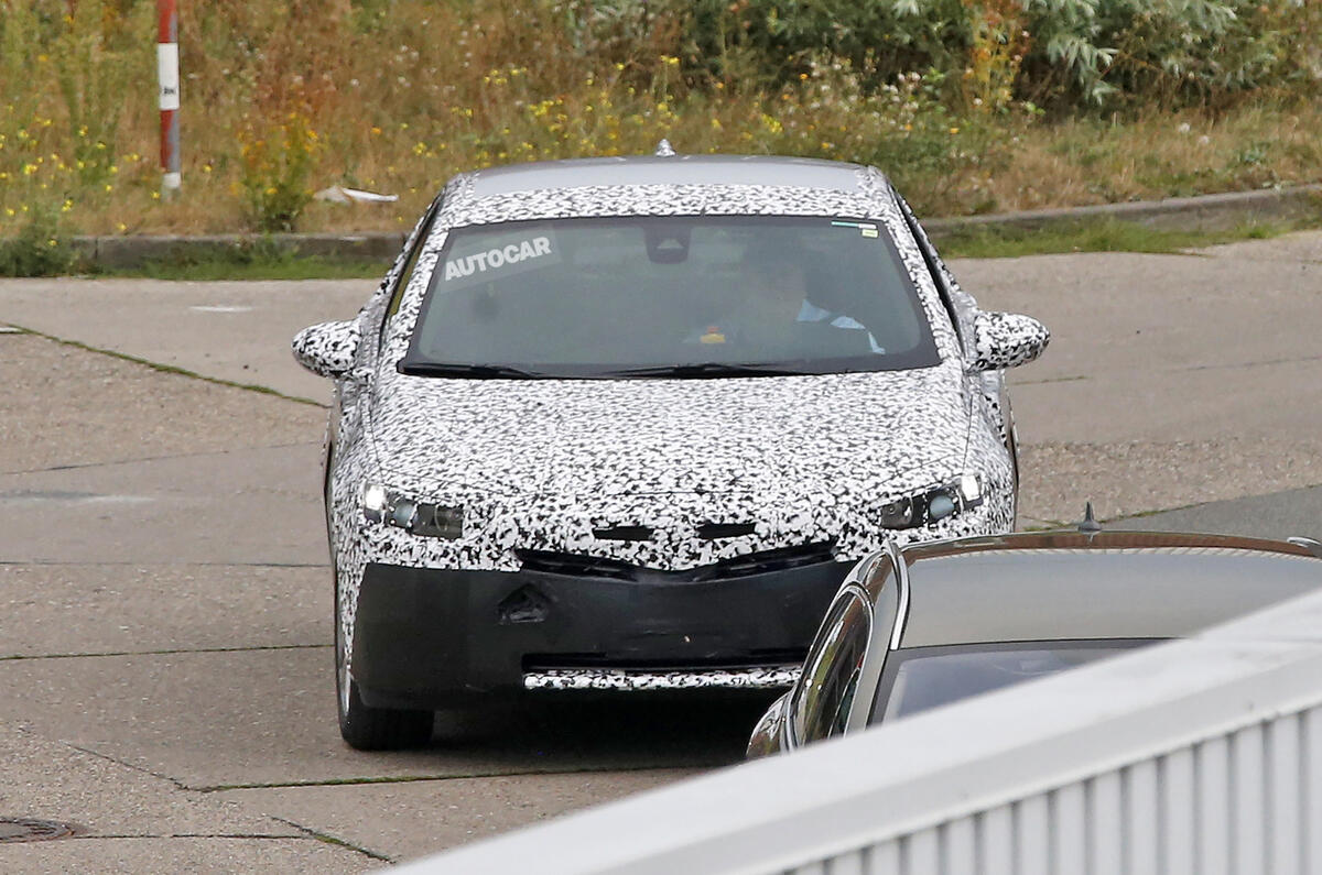Vauxhall Insignia spy shots